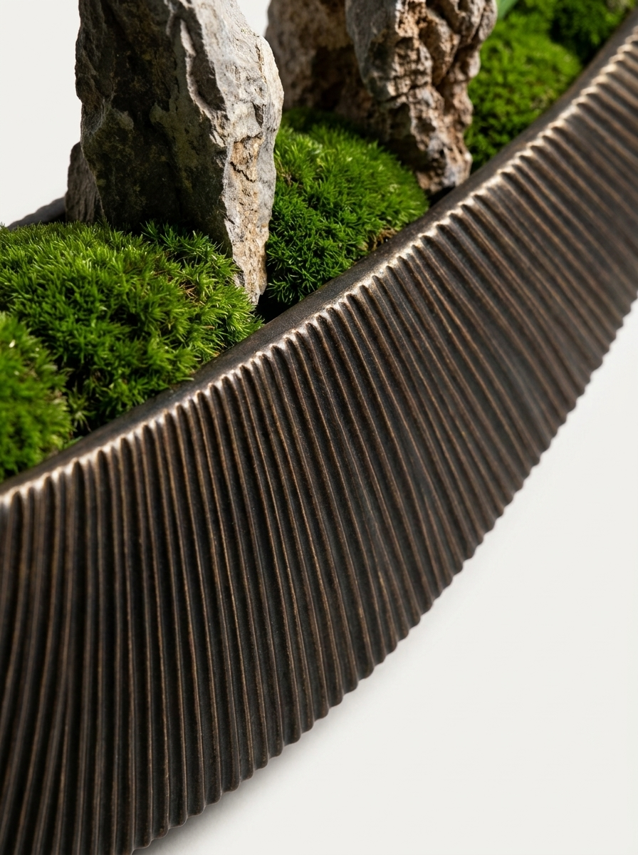 Kairn Zen Planter, close-up of wave-inspired textured ceramic surface